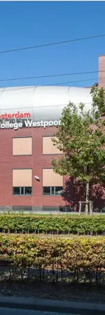 ROC van Amsterdam mbo College Westpoort aan Tempelhofstraat 80, opleidingslocatie voor mbo-studenten.